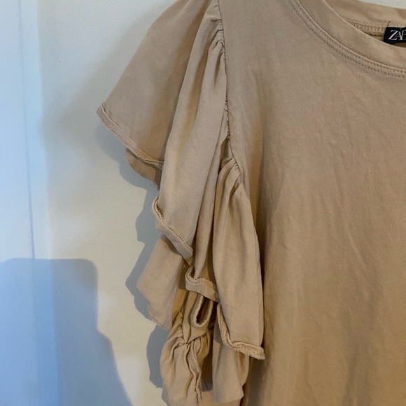 Zara Ruffle Top - Picture 4 of 5